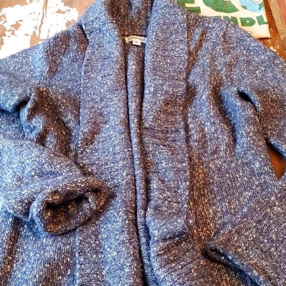 Ultra Fuzzy Wrap Up Saturday Anything Cardigan - Picture 14 of 16